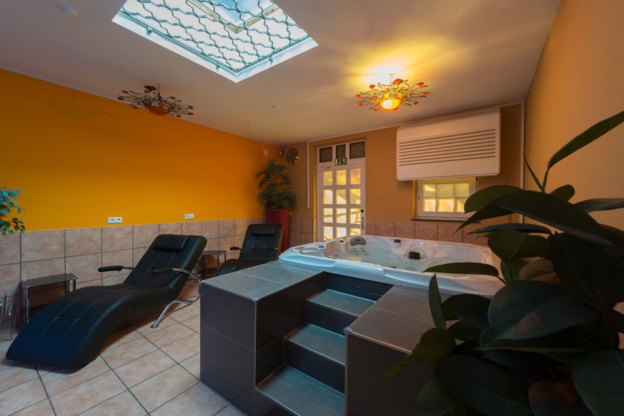 Pool und Sauna