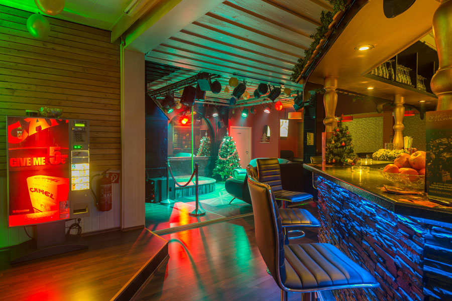 Bar