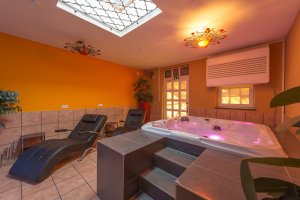 Pool und Sauna